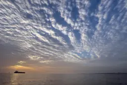تنگه هرمز
