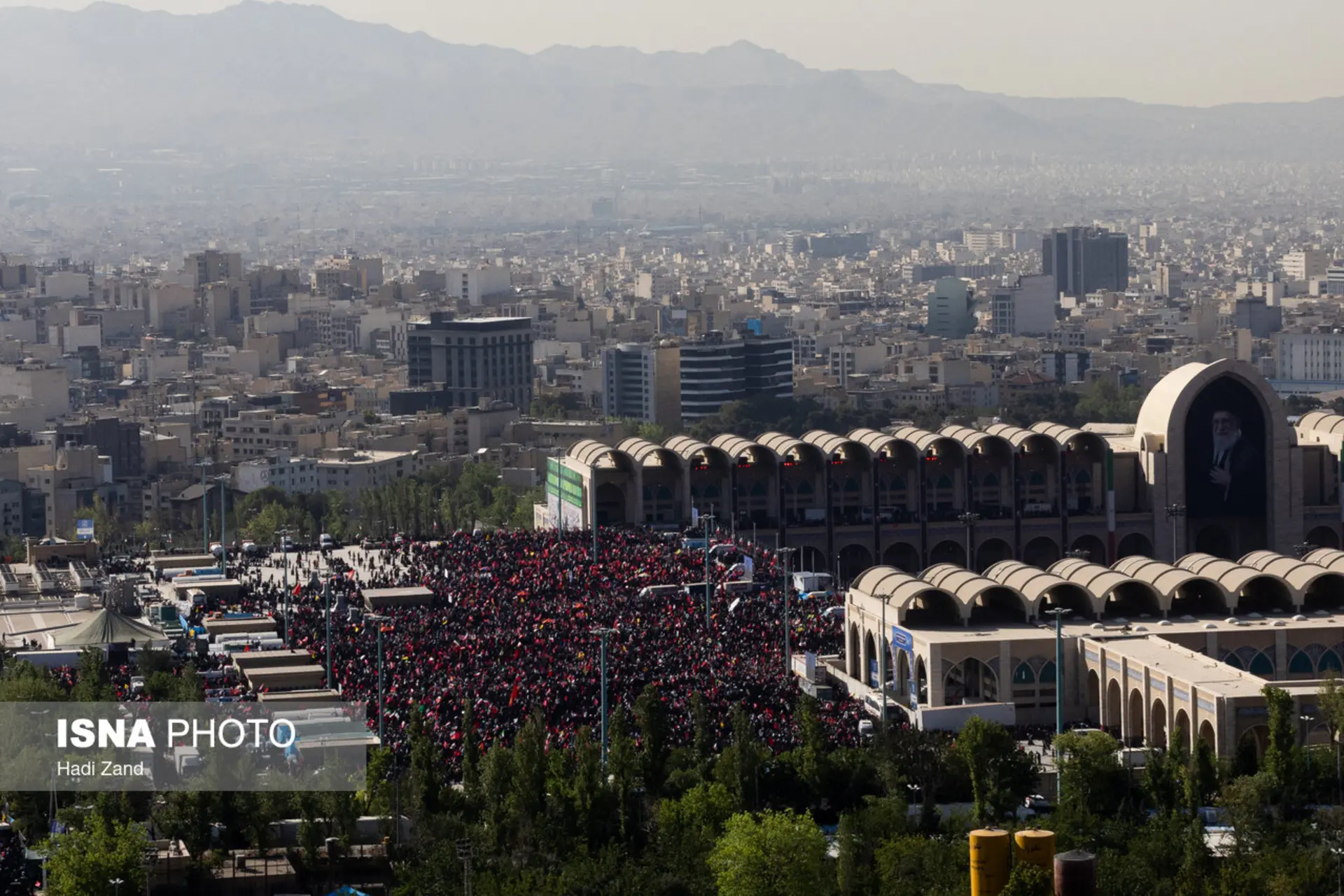 مصلای تهران. نماز بر پیکر آیت الله خامنه ای