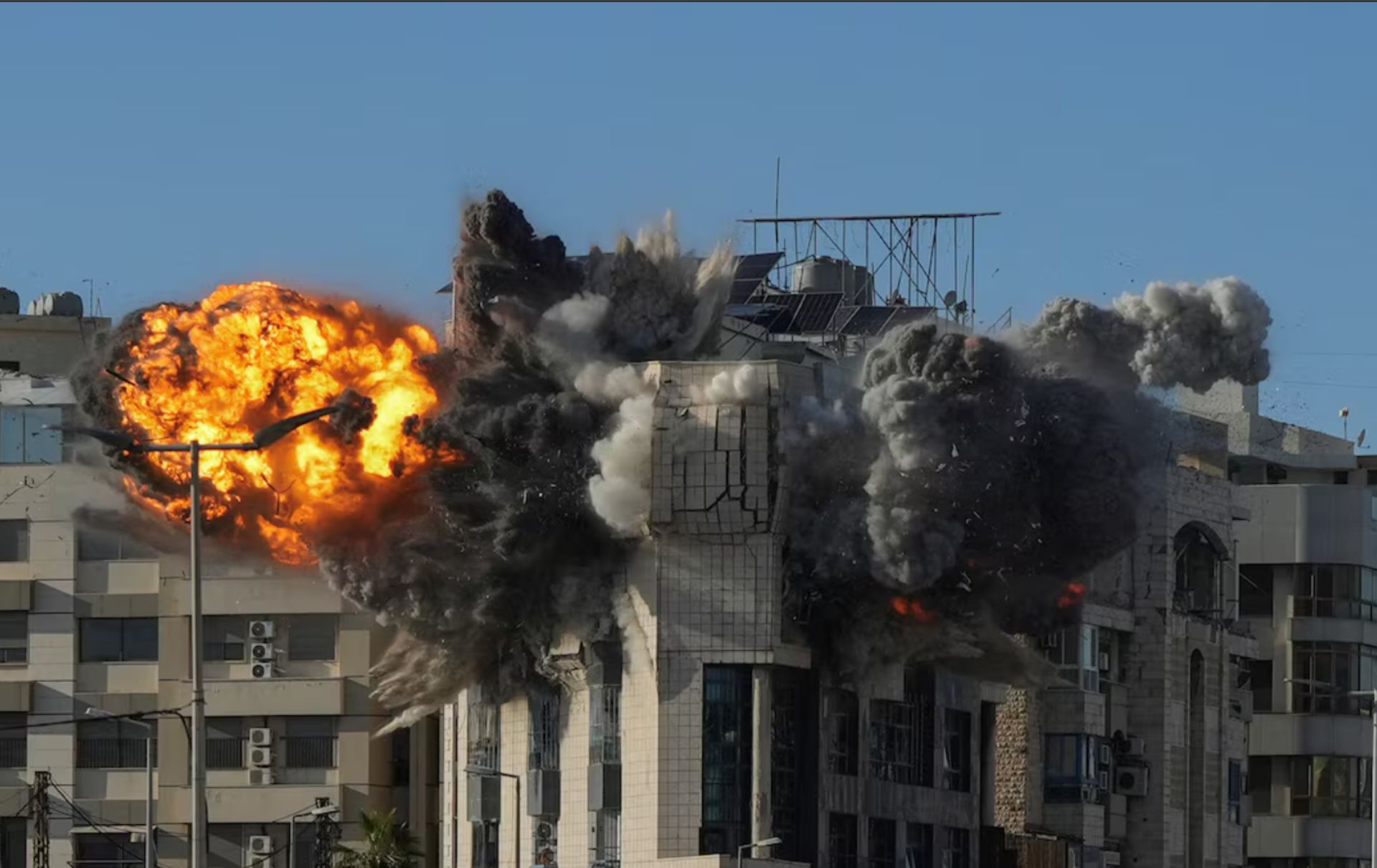 حمله اسرائیل به لبنان