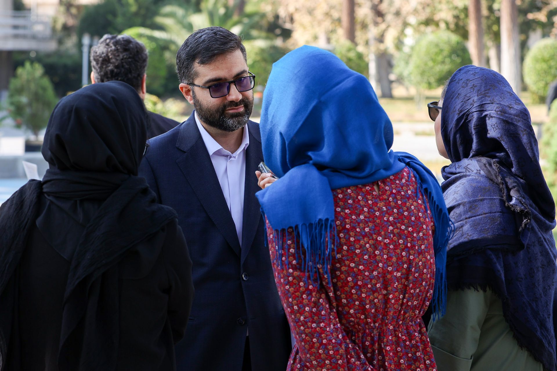 اسماعیل سقاب اصفهانی با خبرنگاران