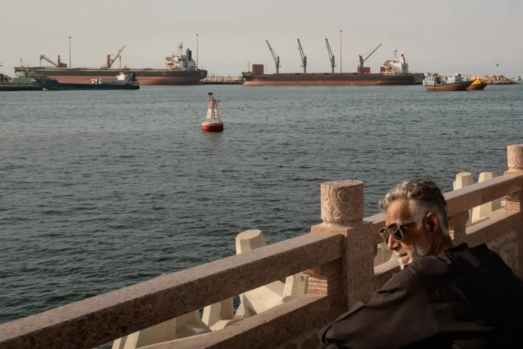 تنگه هرمز سمت عمان