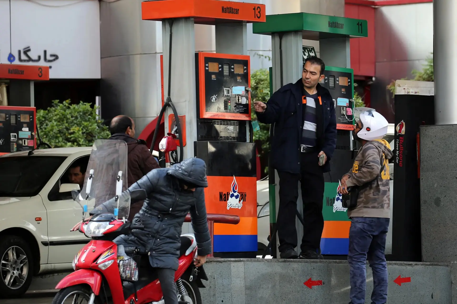 جایگاه سوخت قیمت بنزین