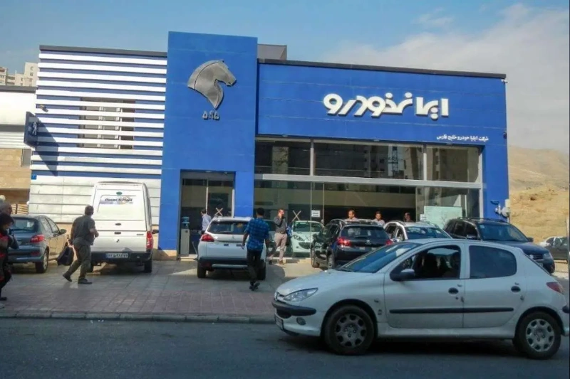 توقف گرانی محصولات ایران‌خودرو؛ مجوزی در کار نبود