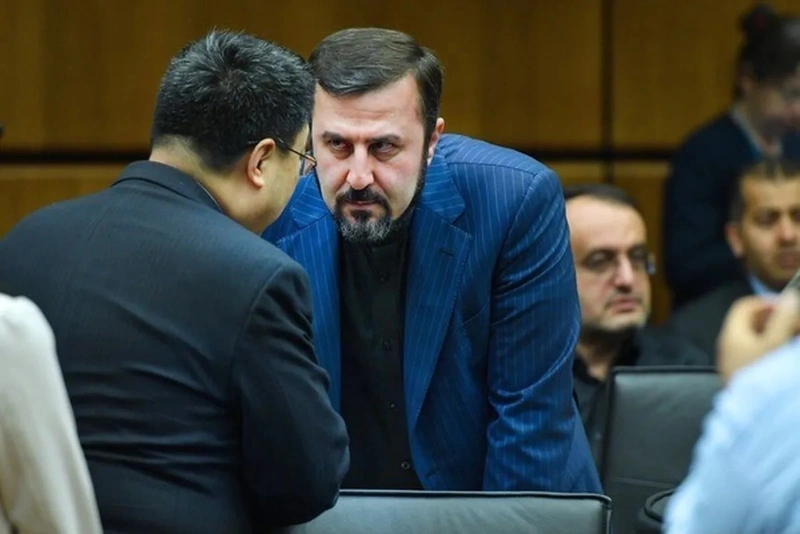 معاون عراقچی: احتمال جنگ را جدی می‌گیریم/ پاسخ به هرگونه حمله قاطع خواهد بود