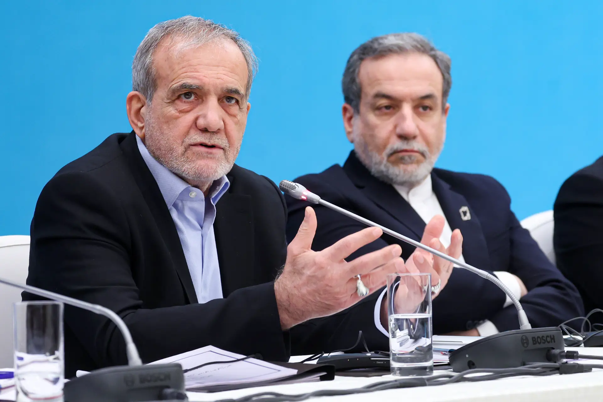 تلفن پشت تلفن؛ شش تماس مسئولان ایرانی با مقامات منطقه در ۲۴ ساعت