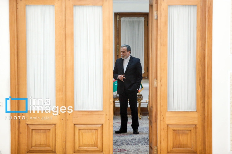 آقای عراقچی چه چیزی تغییر کرده که مذاکره می‌شود؟