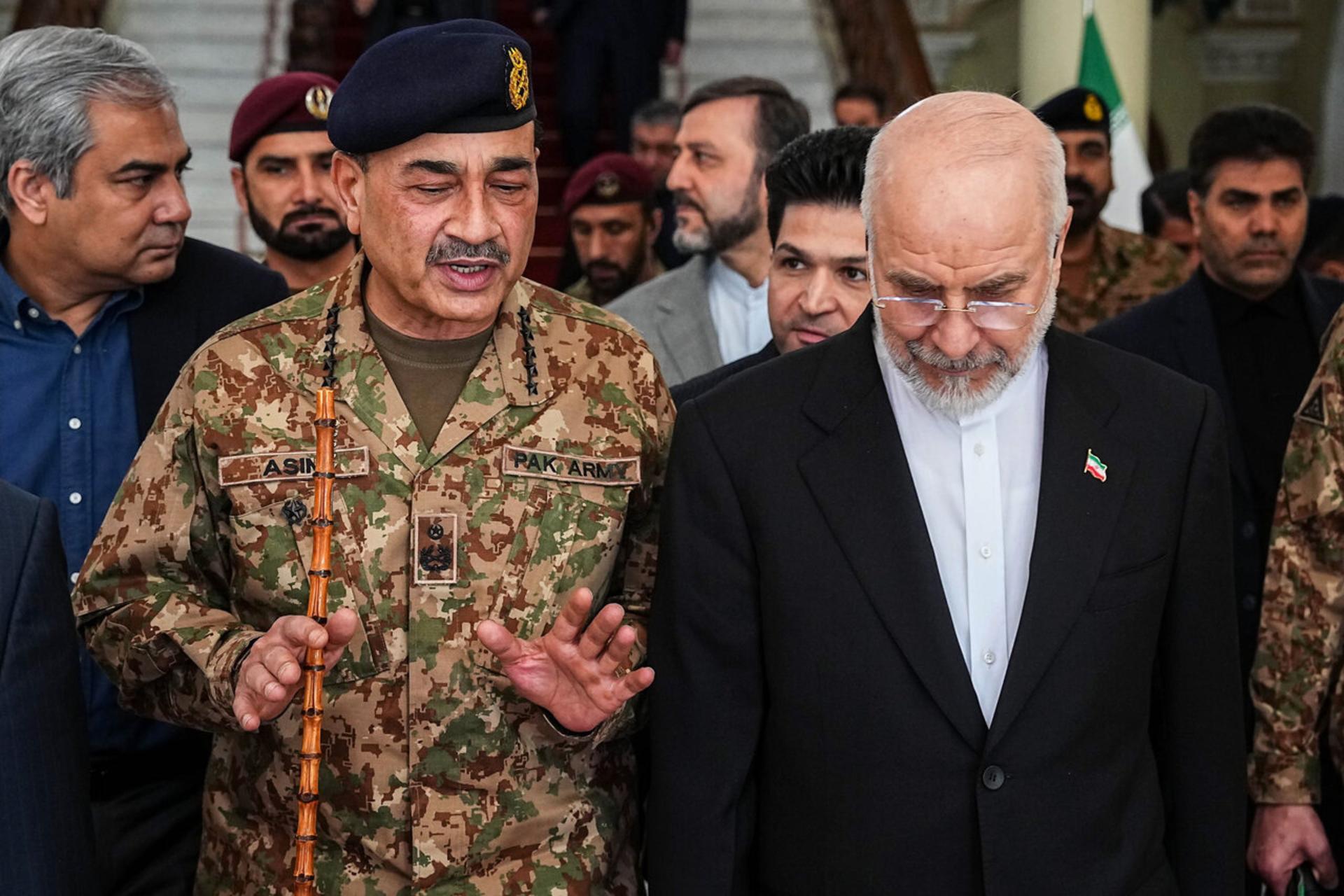 قالیباف و عاصم منیر فرمانده ارتش پاکستان