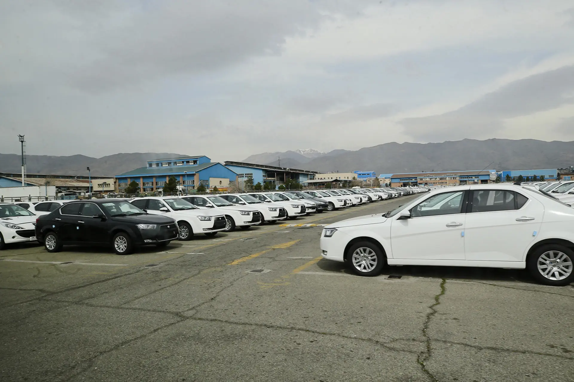 پارکینگ خودروسازان