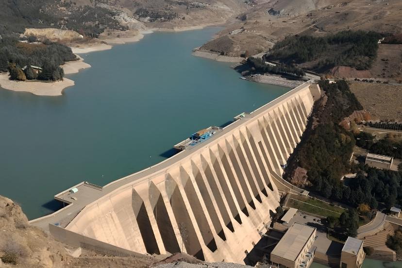 ۶۰ درصد سدها پر است؛ تهران همچنان کم‌آب!