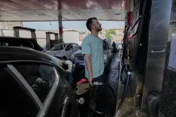 دولت از چه اتفاقی درباره ‌بنزین‌ ترسید؟