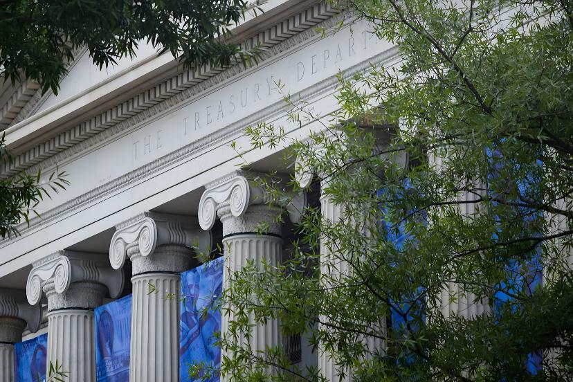 ستون‌های کلاسیک ساختمان وزارت خزانه‌داری (The Treasury Department) آمریکا