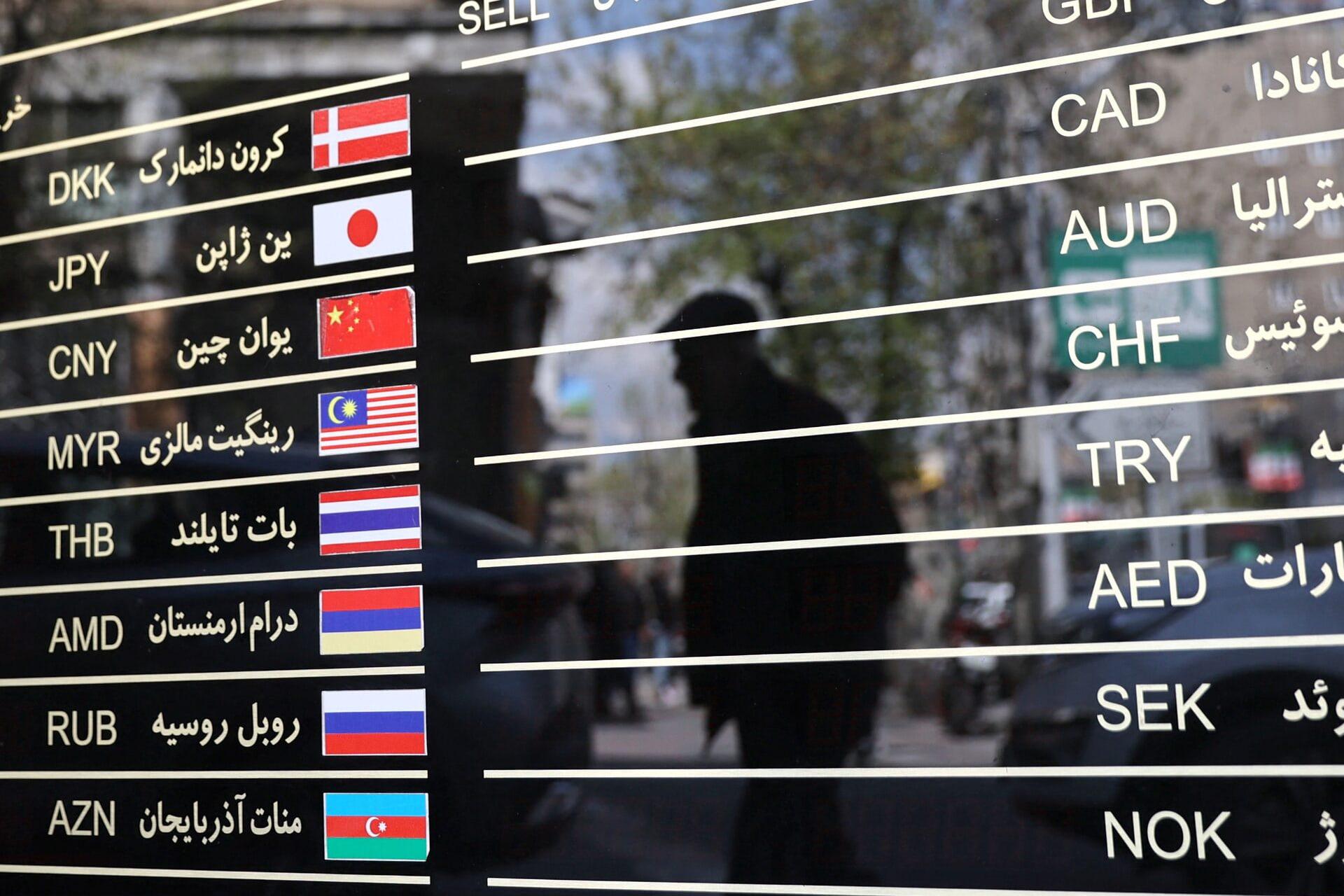 دلار ۲۱۱ هزار تومان؛ قیمت جنگ صبحگاهی در بازار ارز