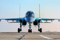 جنگنده نسل پنجم سوخو-۵۷ (Sukhoi Su-57) روی باند فرودگاه