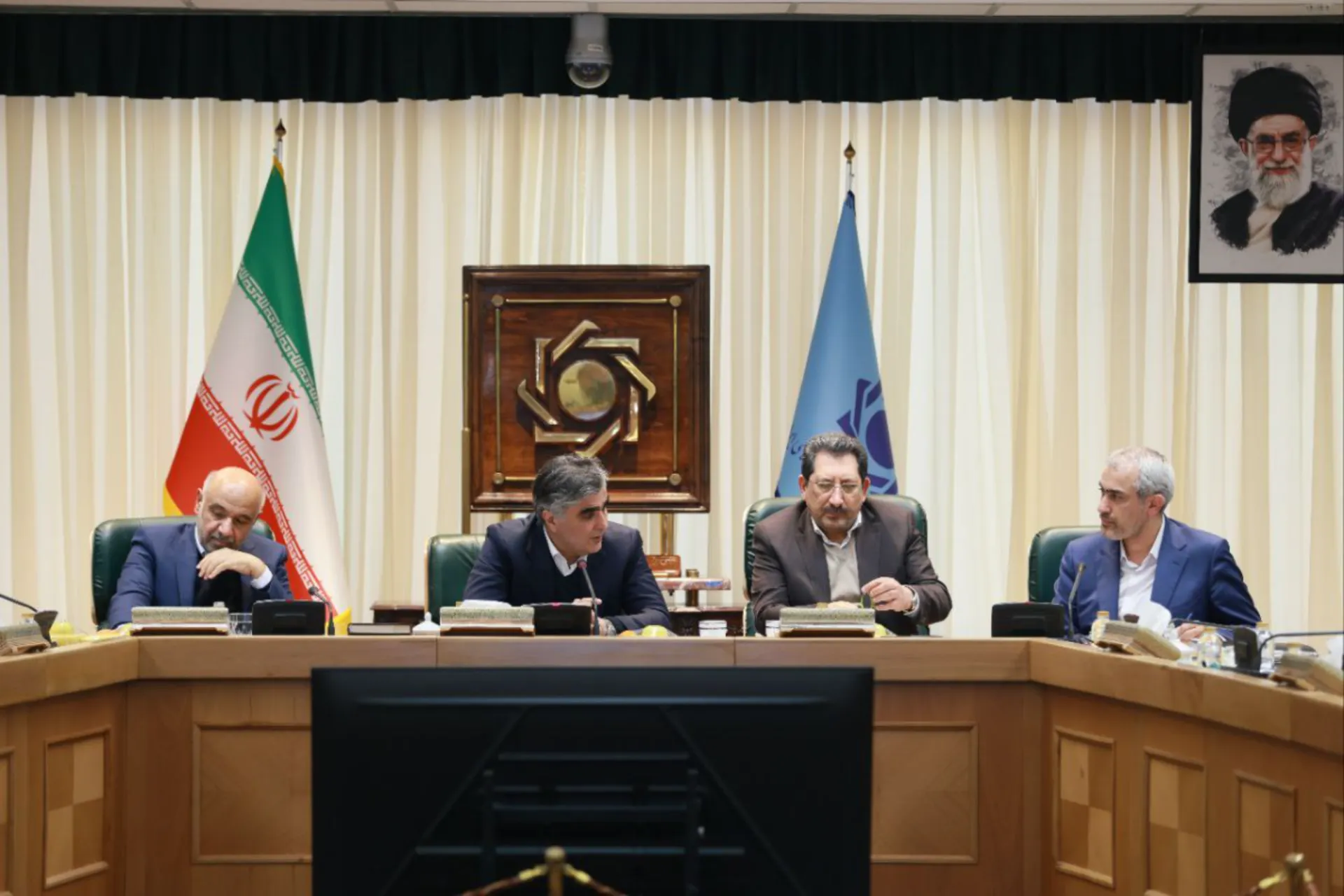 تیم اقتصادی دولت