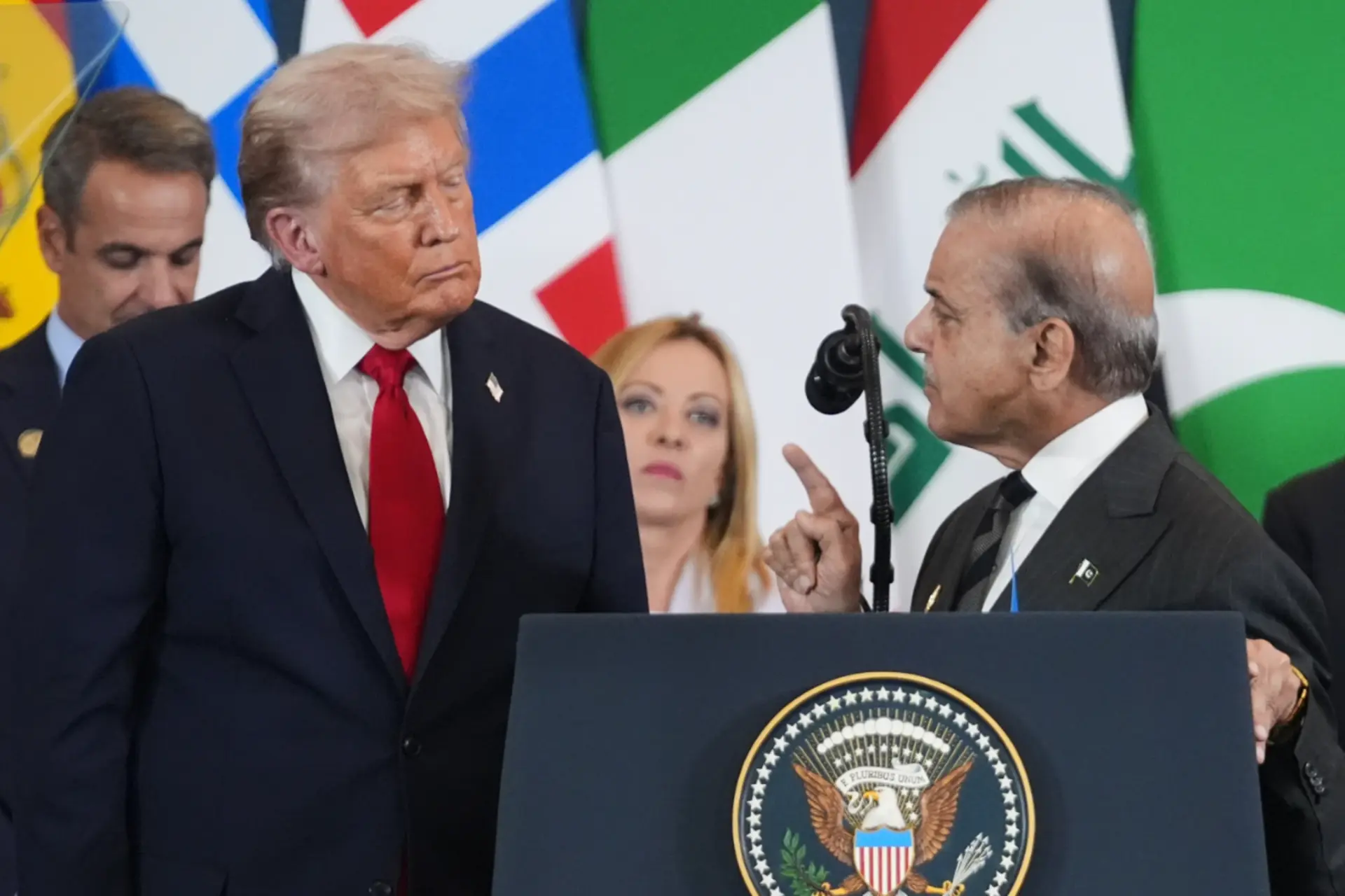 دونالد ترامپ و شهباز شریف