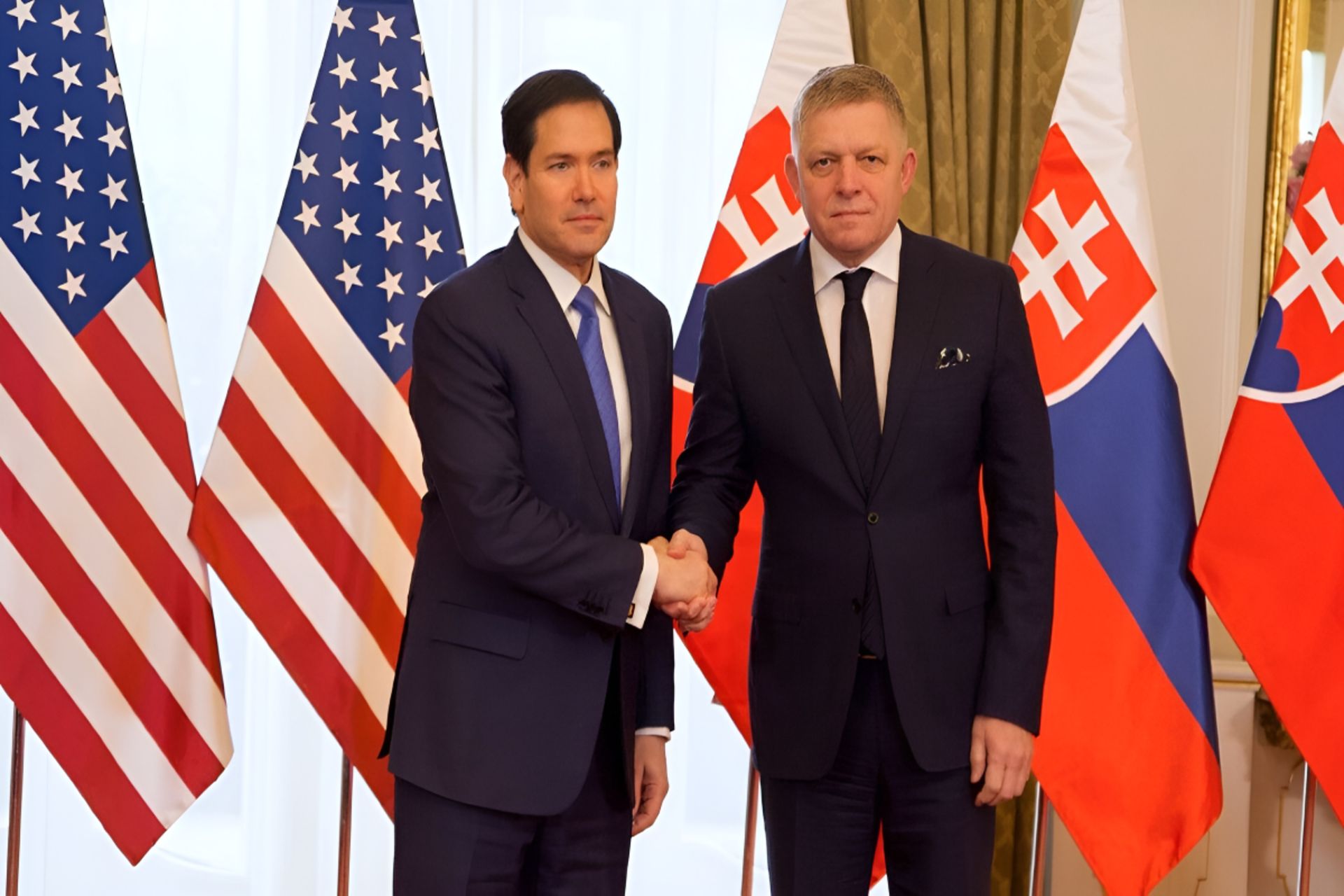 مارکو روبیو و رابرت فیکو