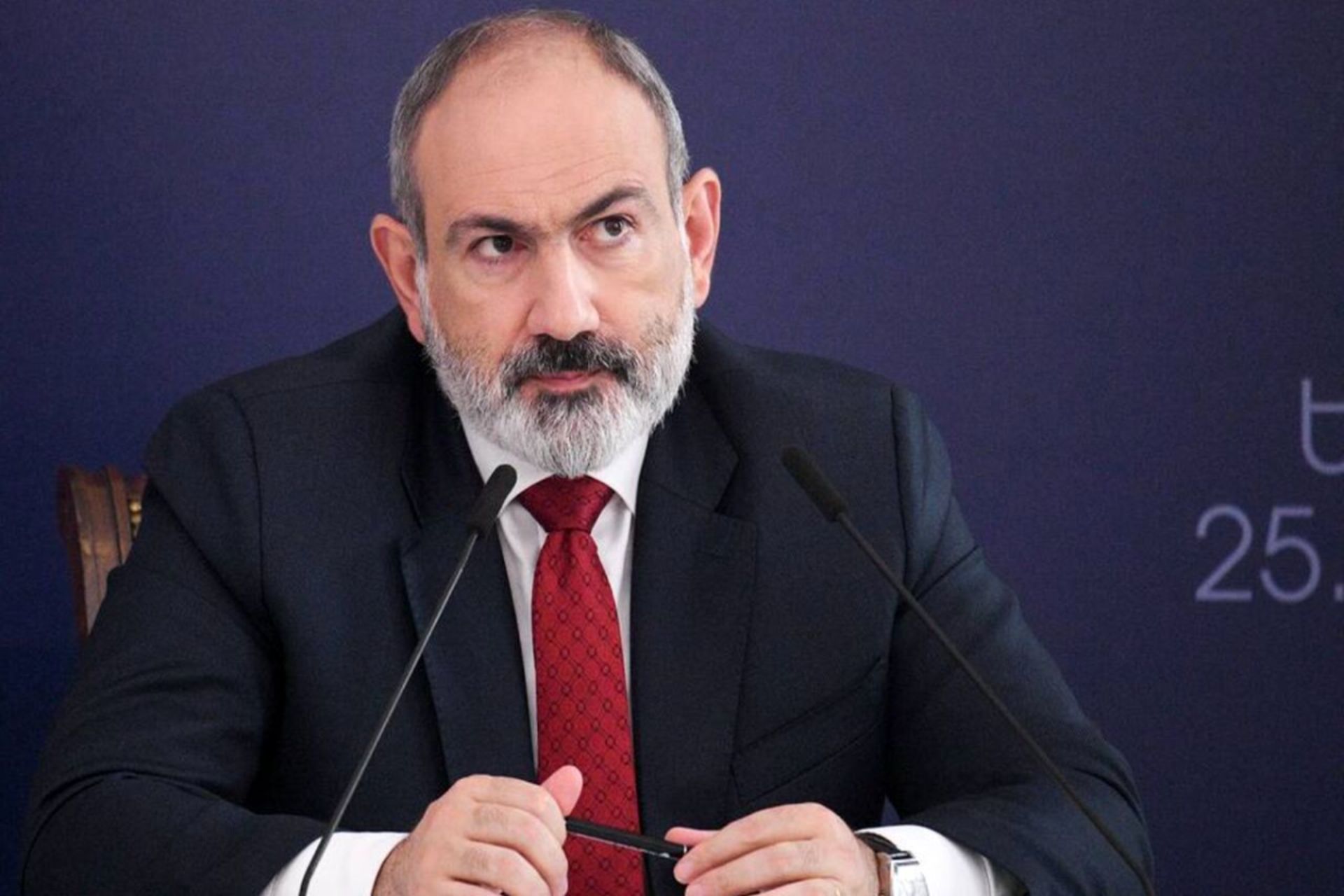 نیکول پاشینیان ارمنستان