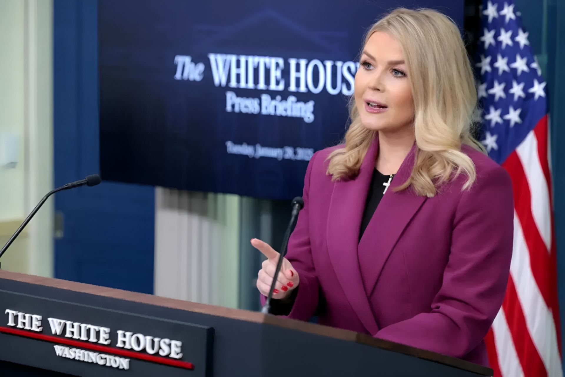 کرولاین لیویت سخنگوی کاخ سفید