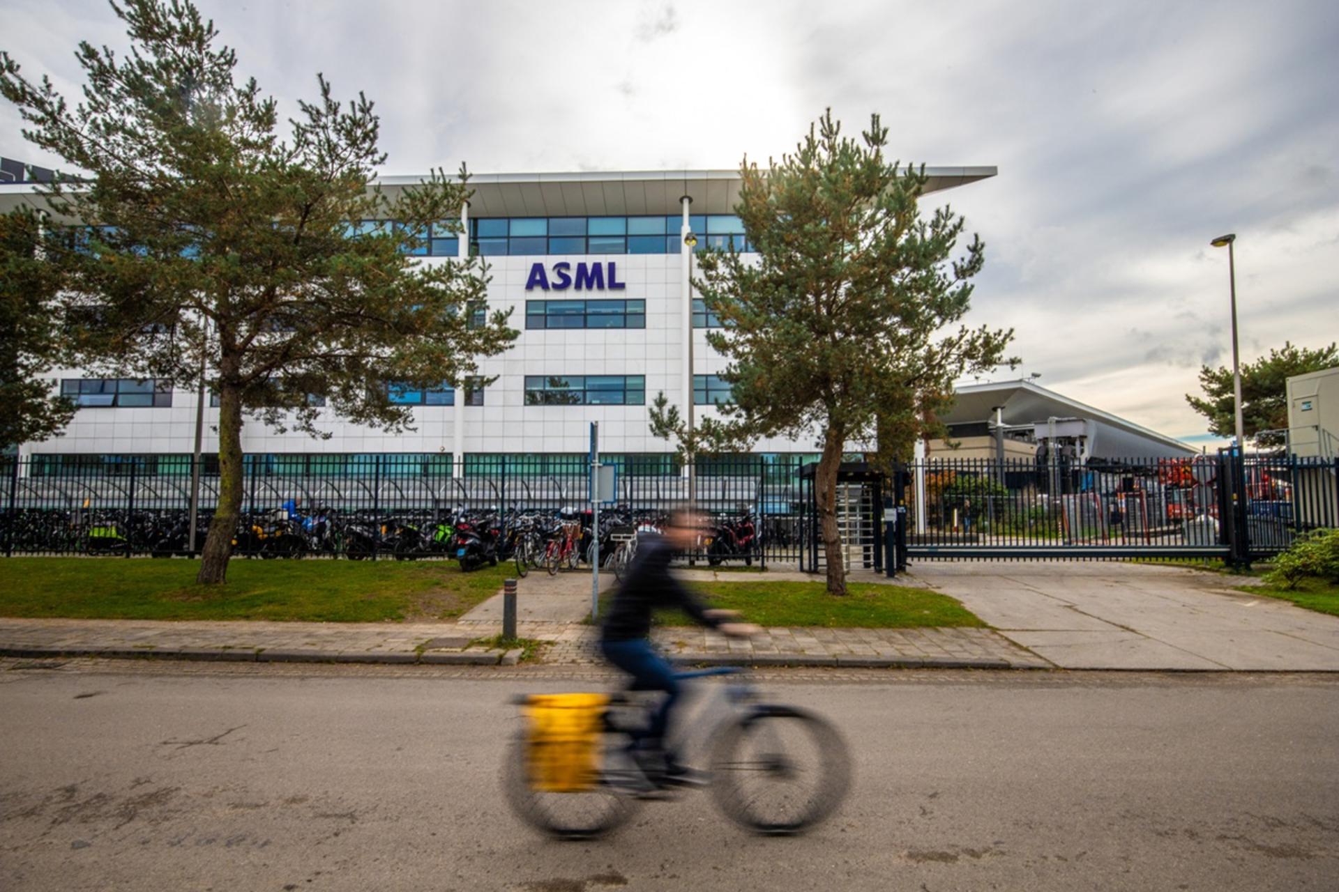asml هلند