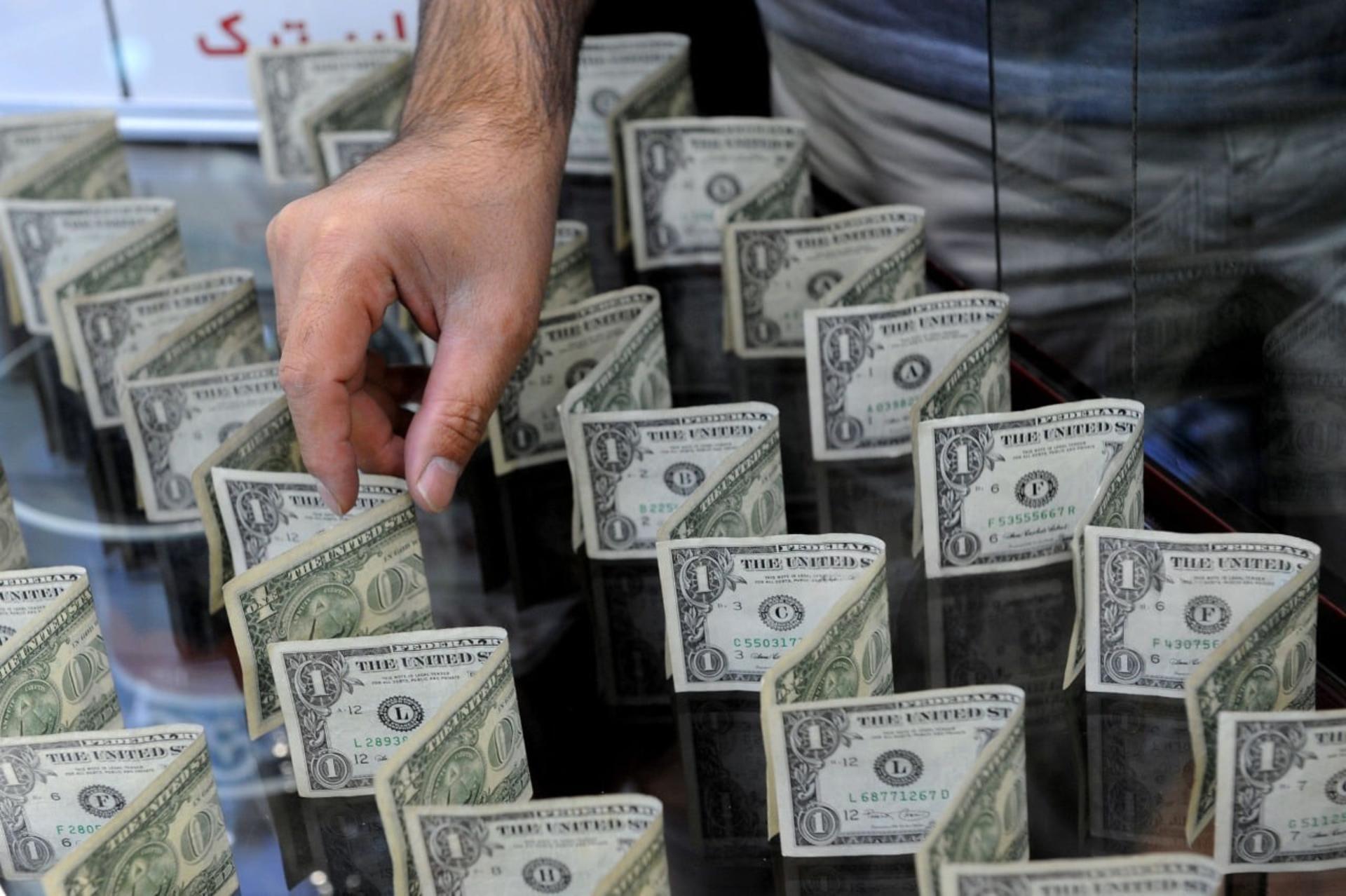 دماسنج بازار طلا، سکه و دلار امروز ۳۱ مرداد