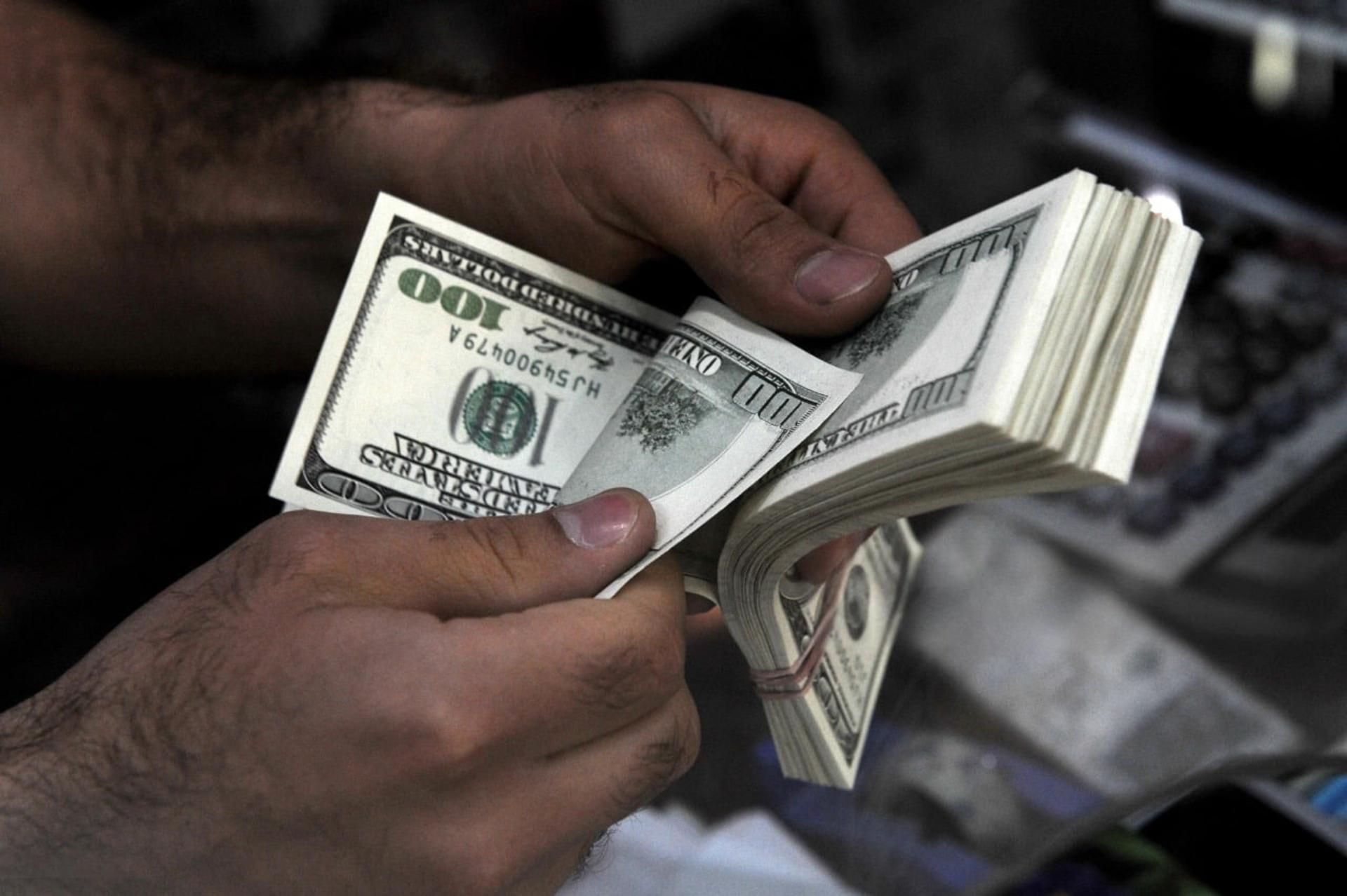 دماسنج بازار طلا، سکه و دلار امروز ۴ شهریور ۱۴۰۵
