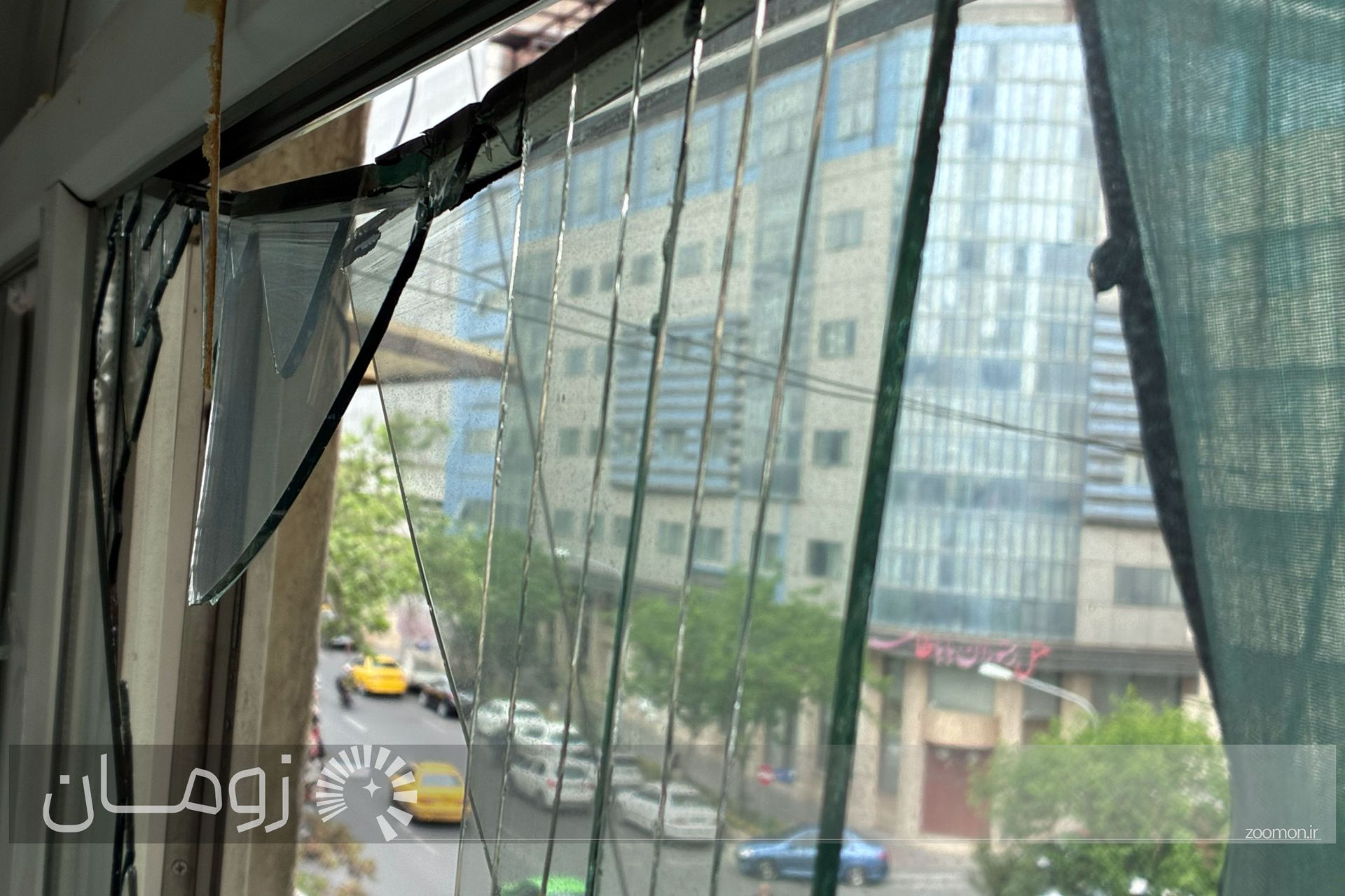 خرابه جنگ ایران و آمریکا شیشه شکسته