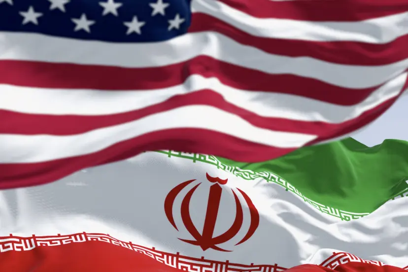 پرچم ایران و ایالات متحده آمریکا (United States) در کنار هم
