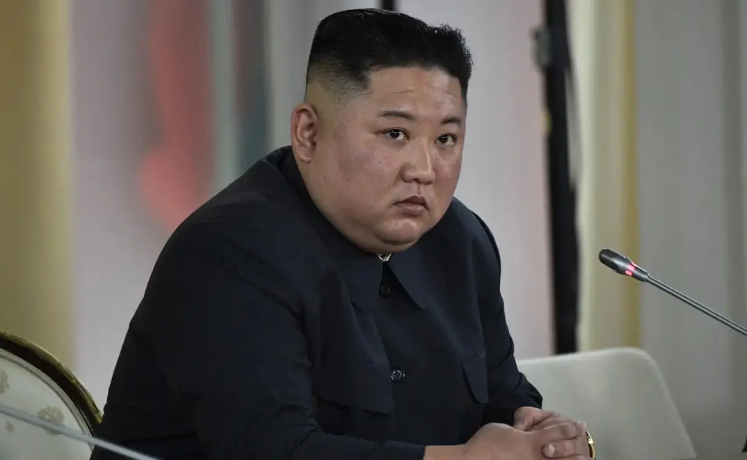 کیم جونگ اون (Kim Jong Un) رهبر کره شمالی در یک نشست رسمی