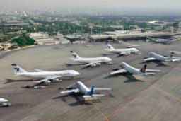 هواپیماهای شرکت ایران‌ایر (Iran Air) در مقابل ترمینال فرودگاه بین‌المللی مهرآباد