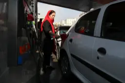 پمپ بنزین