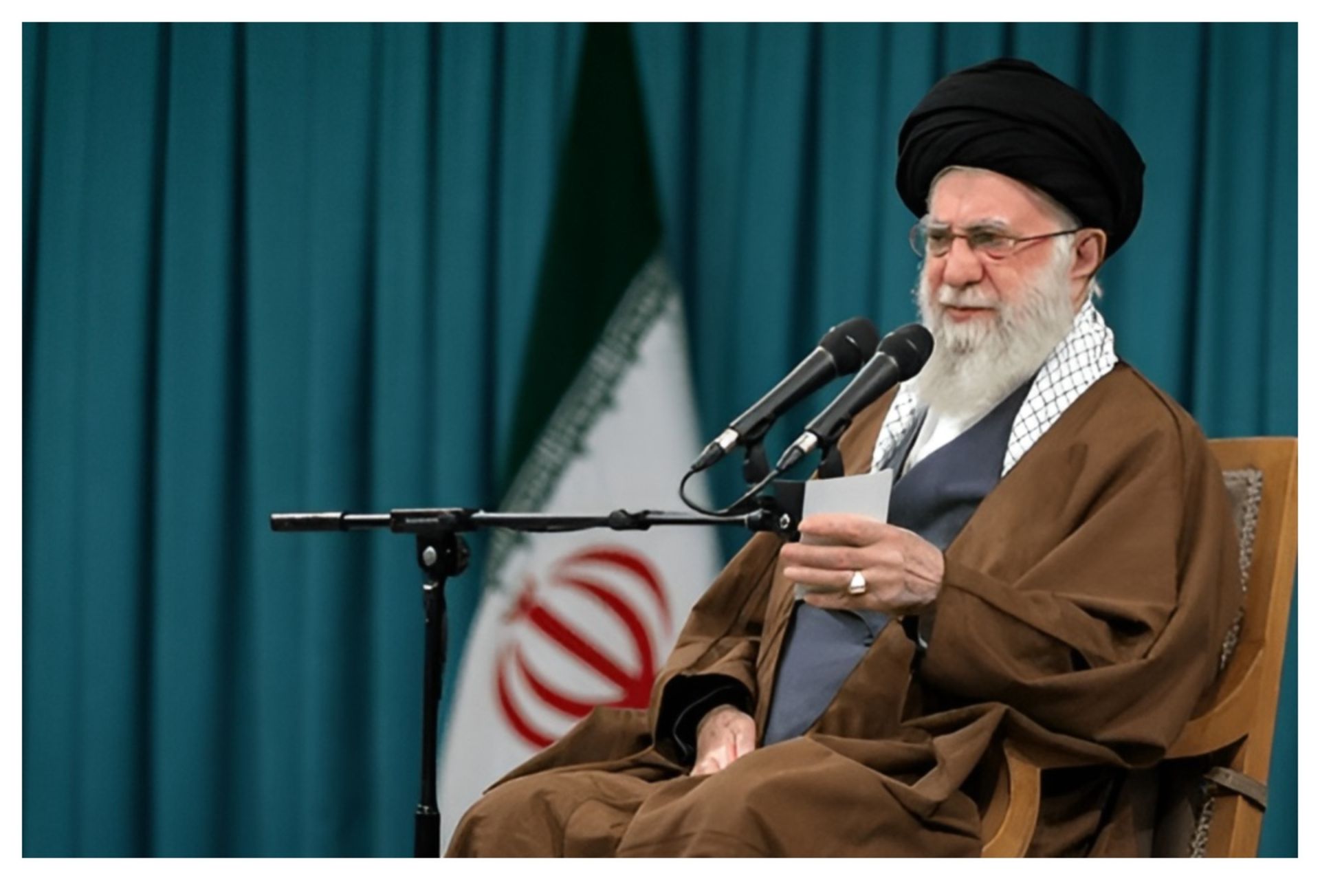 رهبر انقلاب