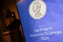 مدال جایزه علوم اقتصادی (The Prize in Economic Sciences) با تصویر آلفرد نوبل (Alfred Nobel)