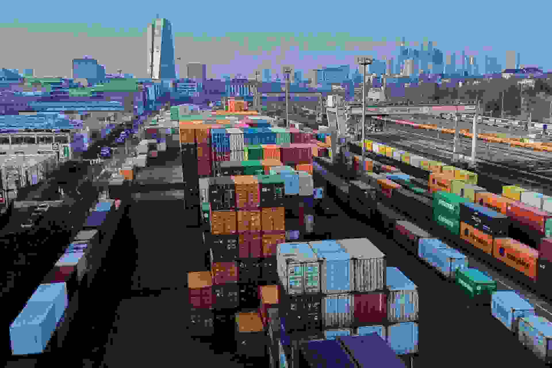 مبادلات تجاری