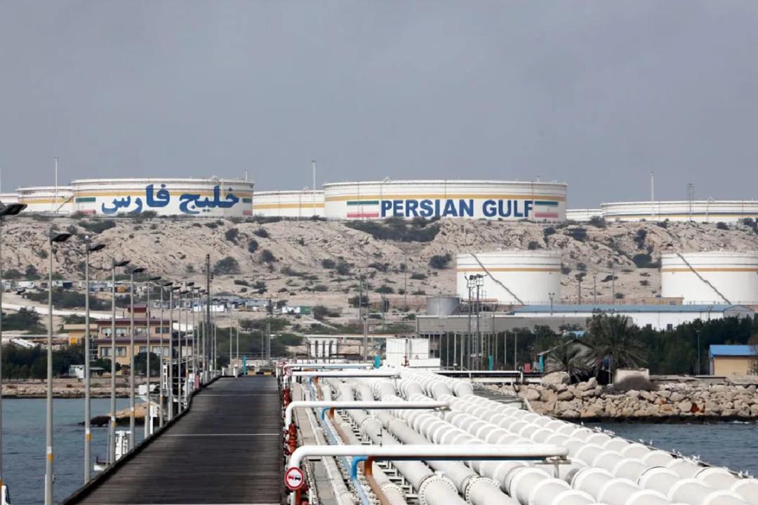 تاسیسات نفت ایران